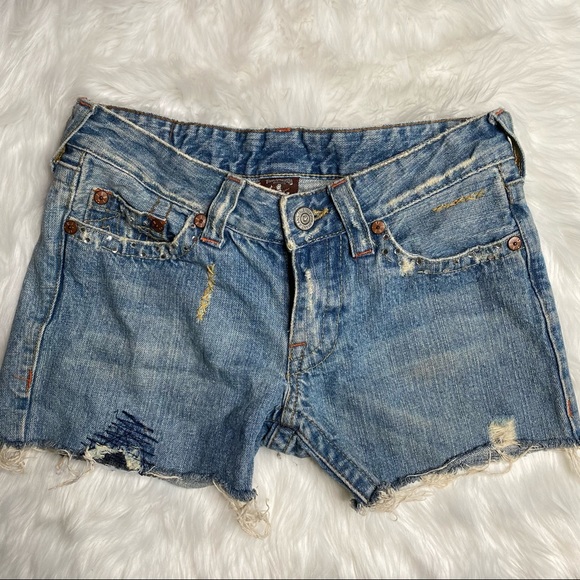 True Religion Shorts Size 28 - Picture 2 of 5